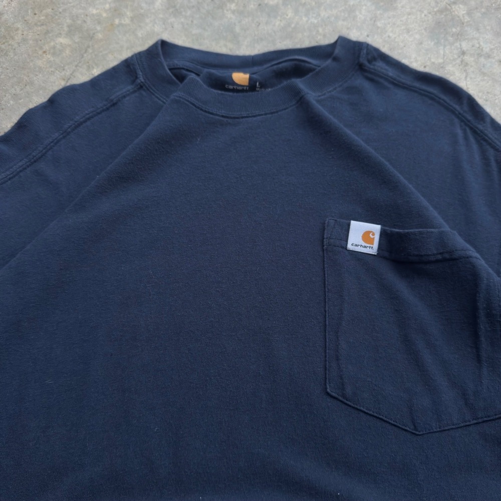 Vintage Y2K Carhartt Pocket T-Shirt Workwear Gorpcore Navy Blue Large (h1)